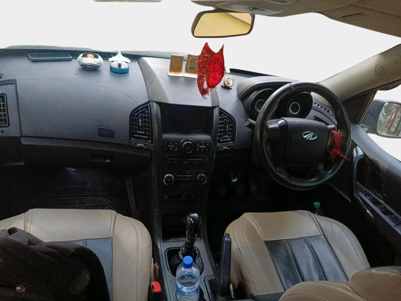 2020 Mahindra XUV500 W5, Diesel, Manual, 21,585 km, interior
