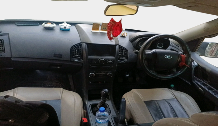 2020 Mahindra XUV500 W5, Diesel, Manual, 21,585 km, interior