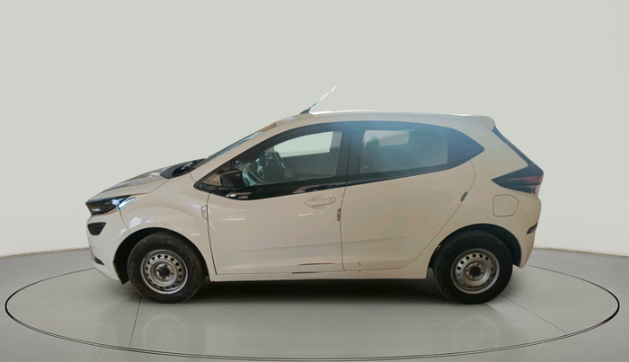 2020 Tata ALTROZ XE PETROL, Petrol, Manual, 1,01,697 km, exterior