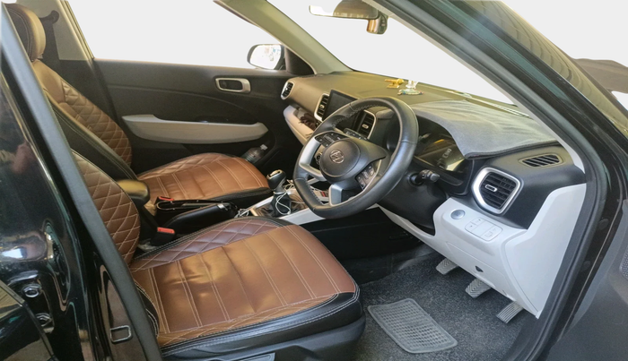 2023 Hyundai VENUE SX 1.5 CRDI, Diesel, Manual, 38,389 km, interior