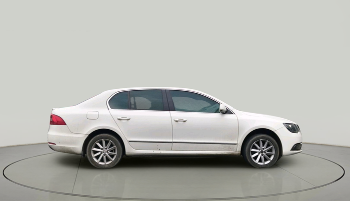 2015 Skoda Superb ELEGANCE 1.8 TSI MT, Petrol, Manual, 73,930 km, exterior