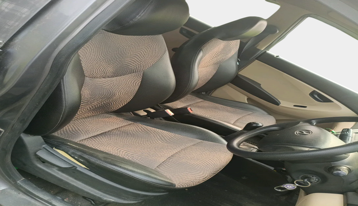 2016 Hyundai Eon MAGNA +, Petrol, Manual, 42,432 km, interior