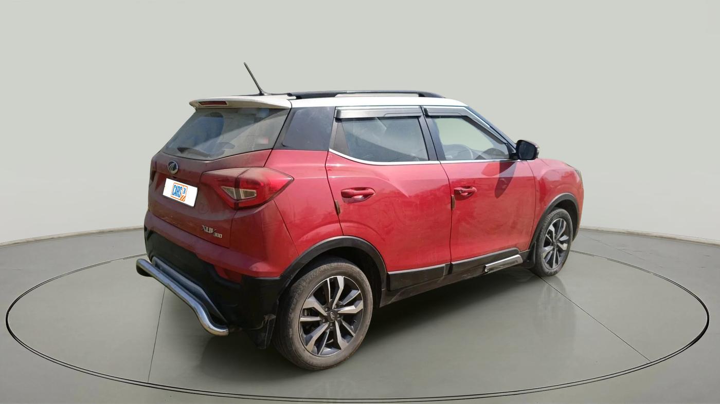 2022 Mahindra XUV300 W8 (O) 1.5 DIESEL, Diesel, Manual, 57,562 km, exterior