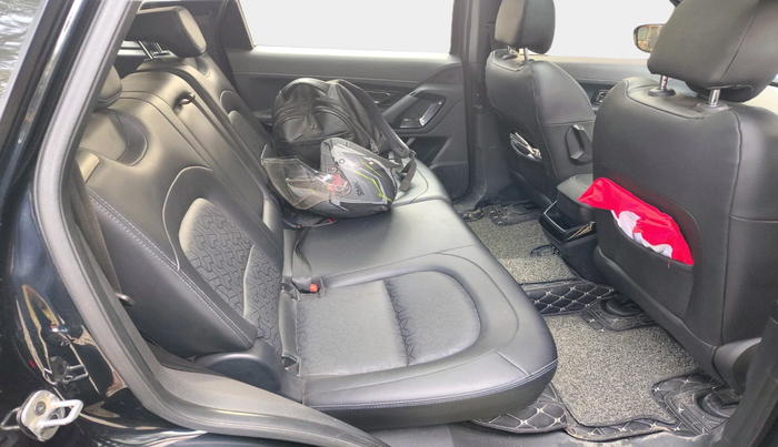 2022 Tata Safari XZ PLUS DARK EDITION, Diesel, Manual, 61,435 km, interior