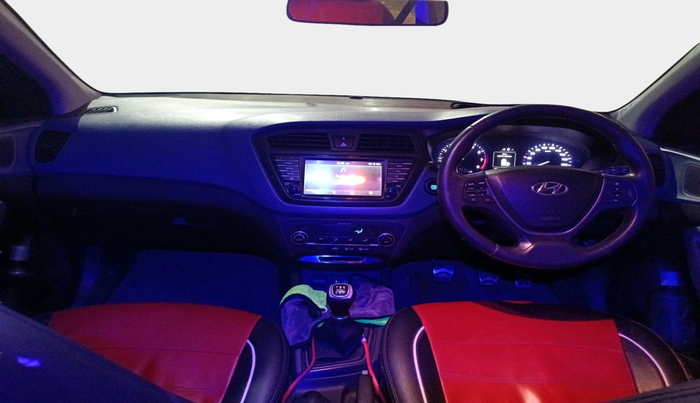 2016 Hyundai i20 Active 1.2 SX, Petrol, Manual, 73,318 km, interior