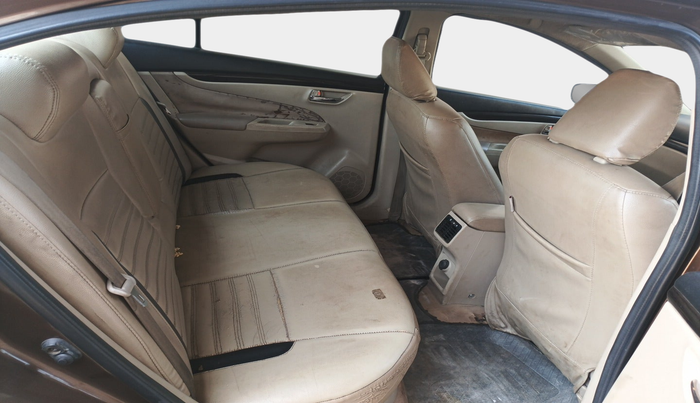 2017 Maruti Ciaz SIGMA DIESEL 1.3, Diesel, Manual, 1,15,841 km, interior