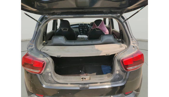 2016 Mahindra Kuv100 K2 D 6 STR, Diesel, Manual, 1,26,324 km, exterior