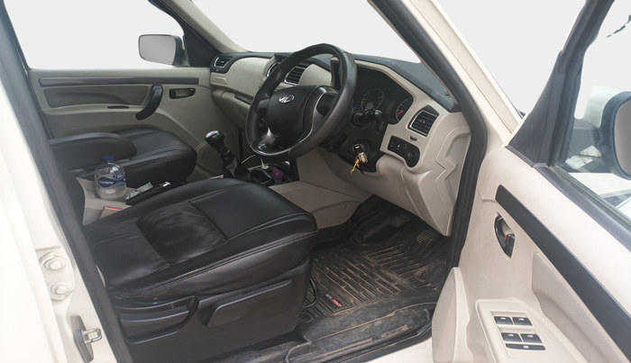 2022 Mahindra Scorpio S7, Diesel, Manual, 57,753 km, interior