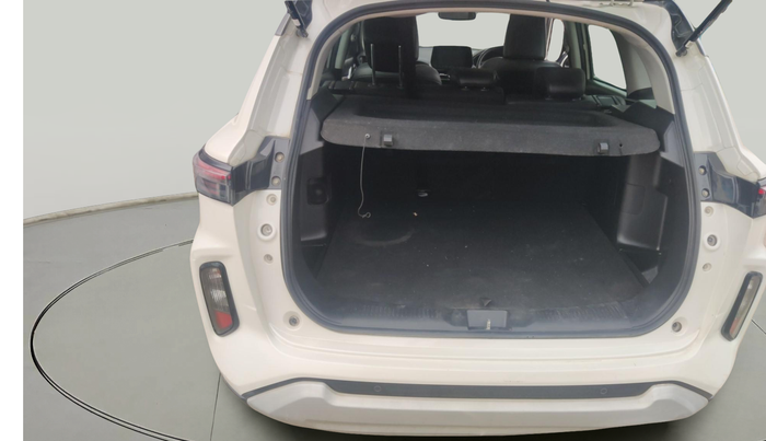 2023 Maruti Grand Vitara ALPHA SMART HYBRID ALLGRIP DUAL TONE, Petrol, Manual, 37,166 km, exterior