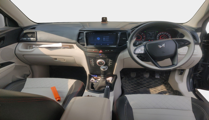 2023 Mahindra XUV300 W4 1.5 DIESEL, Diesel, Manual, 57,522 km, interior