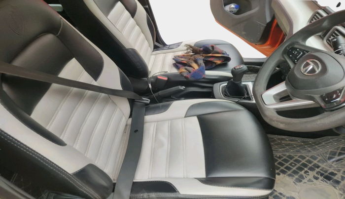 2022 Tata PUNCH ACCOMPLISHED MT, Petrol, Manual, 1,09,235 km, interior