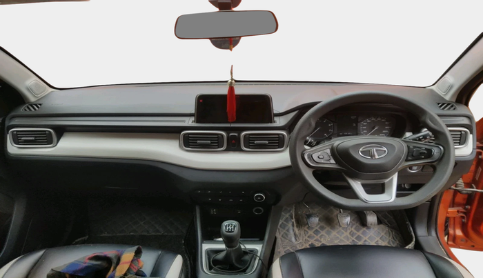 2022 Tata PUNCH ACCOMPLISHED MT, Petrol, Manual, 1,09,235 km, interior