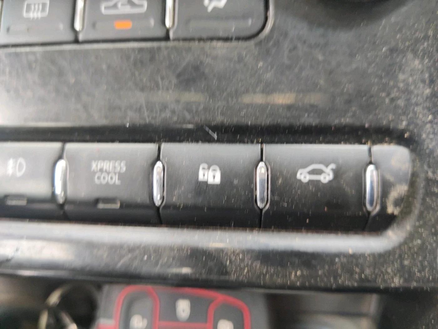 2020 Tata NEXON XZ PLUS (O) PETROL, CNG, Manual, 78,410 km, interior