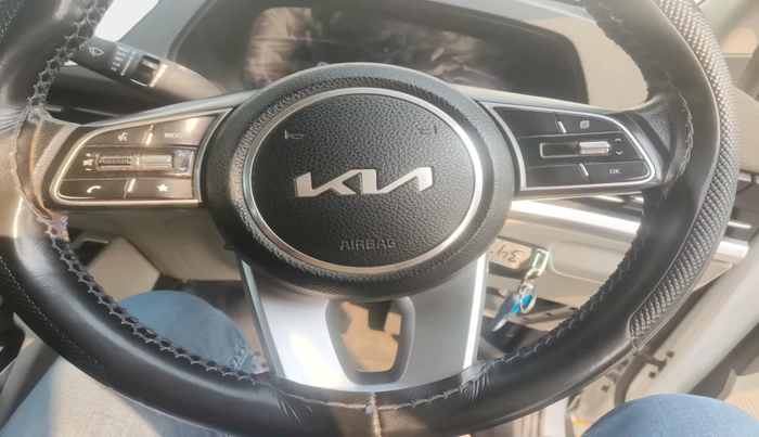 2022 KIA CARENS PRESTIGE 1.5 PETROL 7 STR, Petrol, Manual, 57,602 km, interior