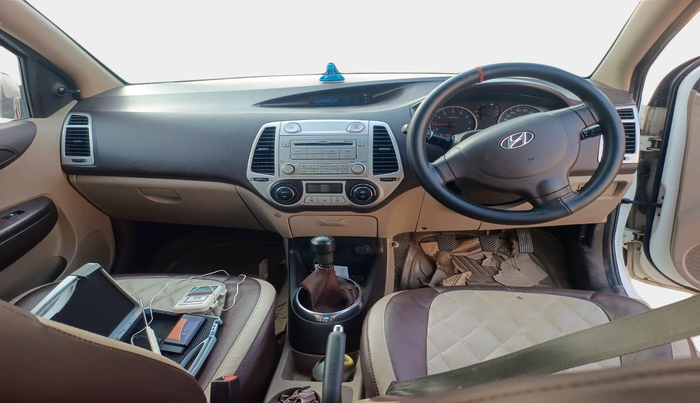 2011 Hyundai i20 MAGNA 1.2, Petrol, Manual, 68,688 km, interior