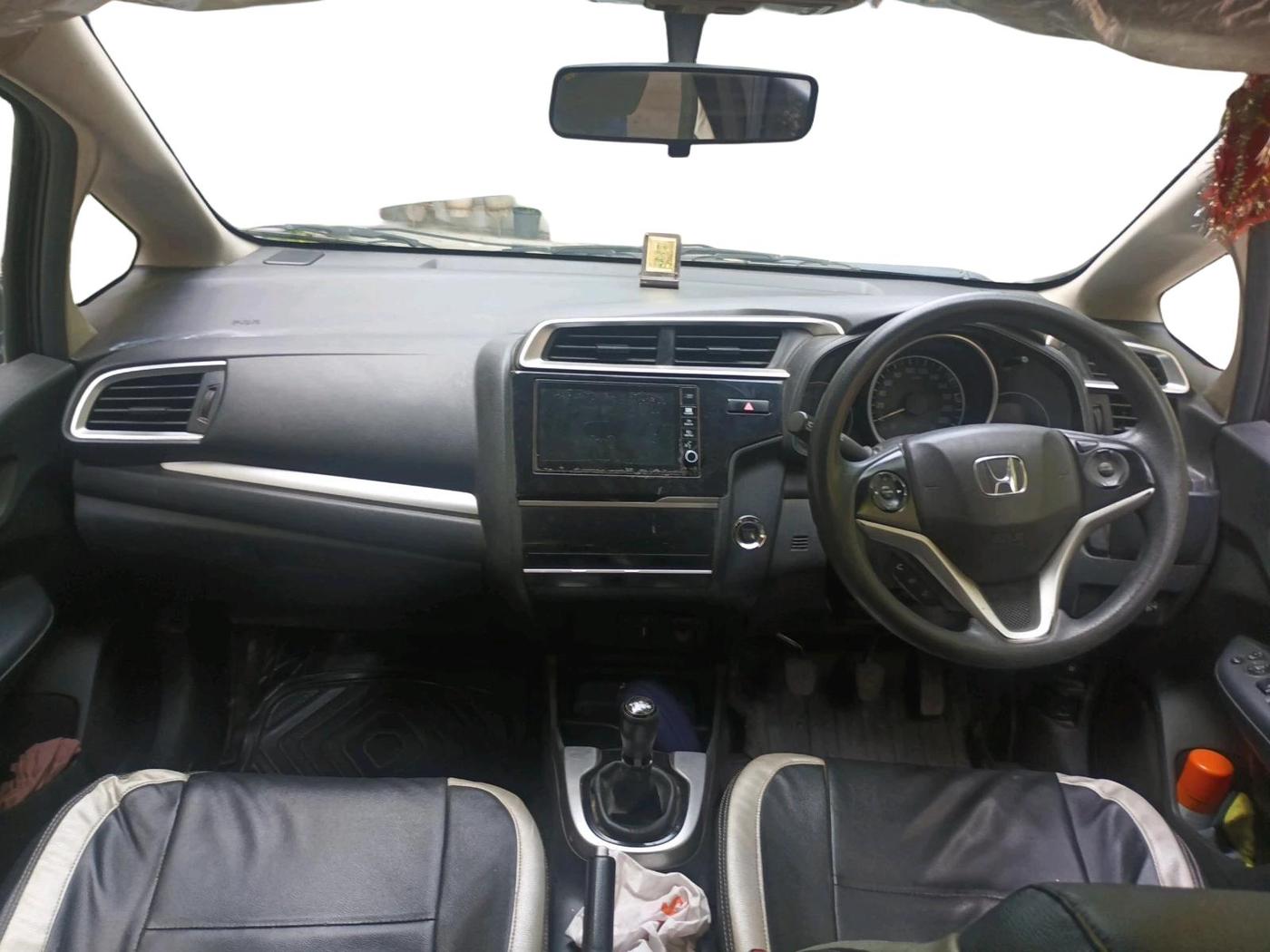 2018 Honda WR-V 1.5L I-DTEC VX MT, Diesel, Manual, 80,956 km, interior