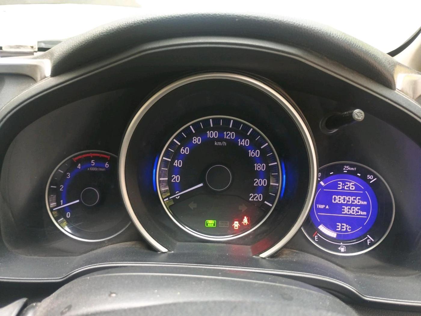 2018 Honda WR-V 1.5L I-DTEC VX MT, Diesel, Manual, 80,956 km, interior