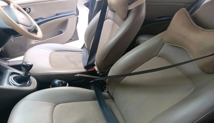 2012 Hyundai i10 MAGNA 1.1, Petrol, Manual, 76,895 km, interior