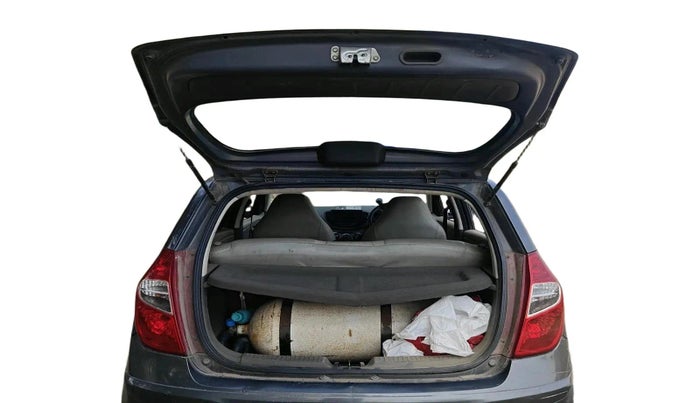 2013 Hyundai i10 MAGNA 1.2, CNG, Manual, 1,20,837 km, exterior