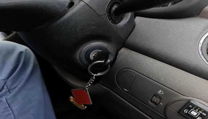 2013 Hyundai i10 MAGNA 1.2, CNG, Manual, 1,20,837 km, interior