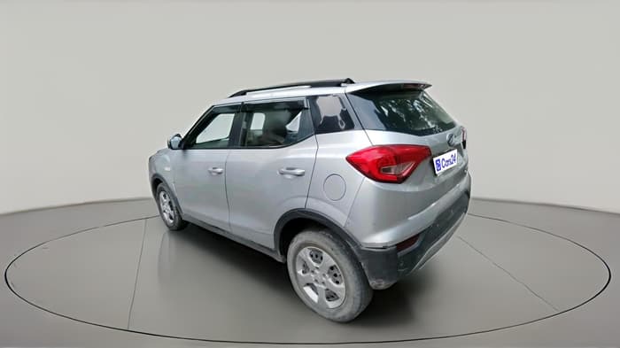 2021 Mahindra XUV300 W6 1.2 PETROL, Petrol, Manual, 1,01,260 km, exterior