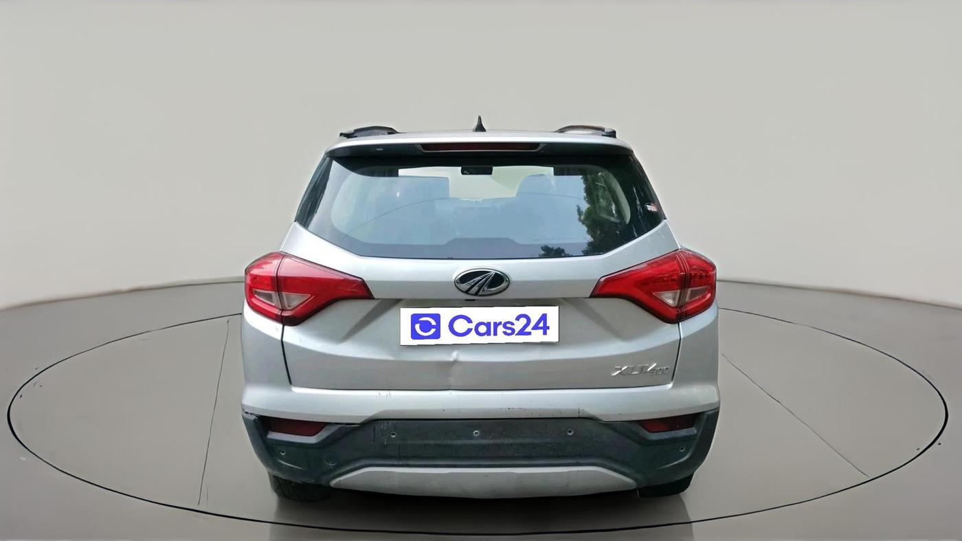 2021 Mahindra XUV300 W6 1.2 PETROL, Petrol, Manual, 1,01,260 km, exterior