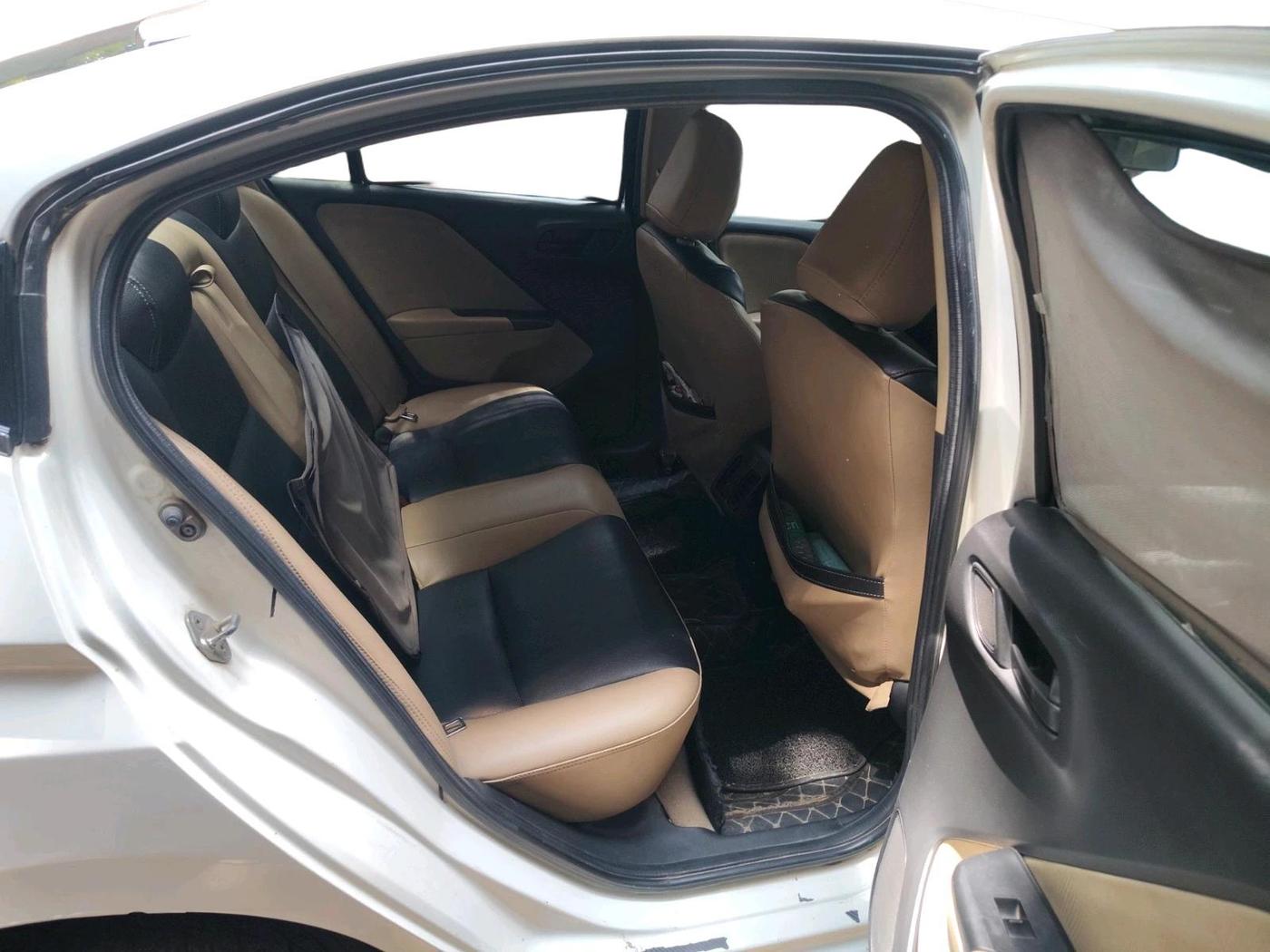 2014 Honda City 1.5L I-VTEC SV, Petrol, Manual, 1,22,308 km, interior