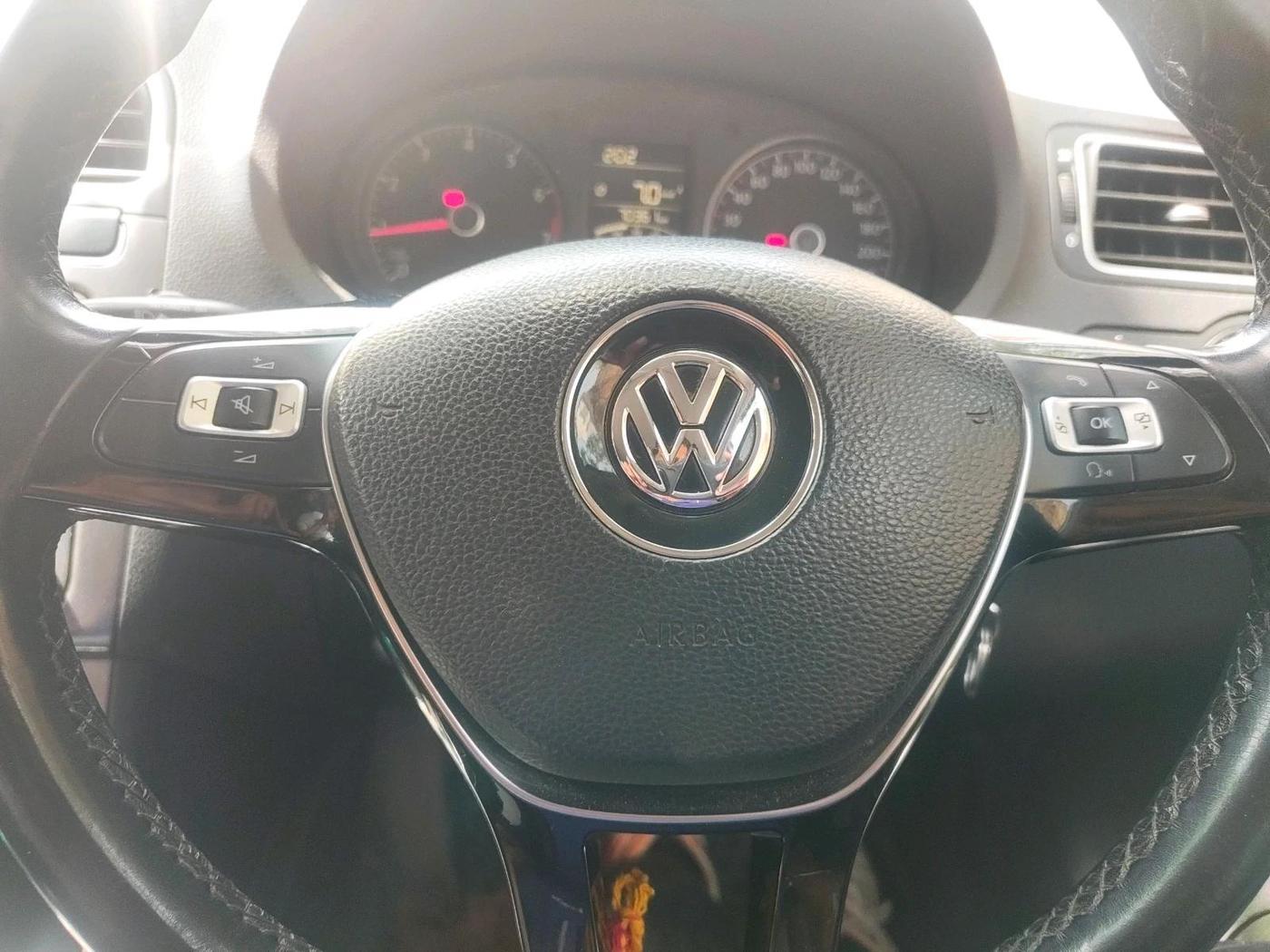 2018 Volkswagen Polo HIGHLINE PLUS 1.0 16 ALLOY, Petrol, Manual, 70,361 km, interior