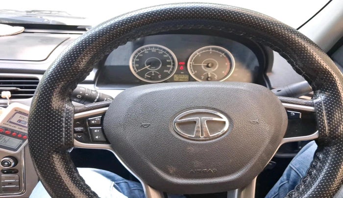 2016 Tata Safari Storme 2.2 VX 4X2, Diesel, Manual, 1,82,690 km, interior