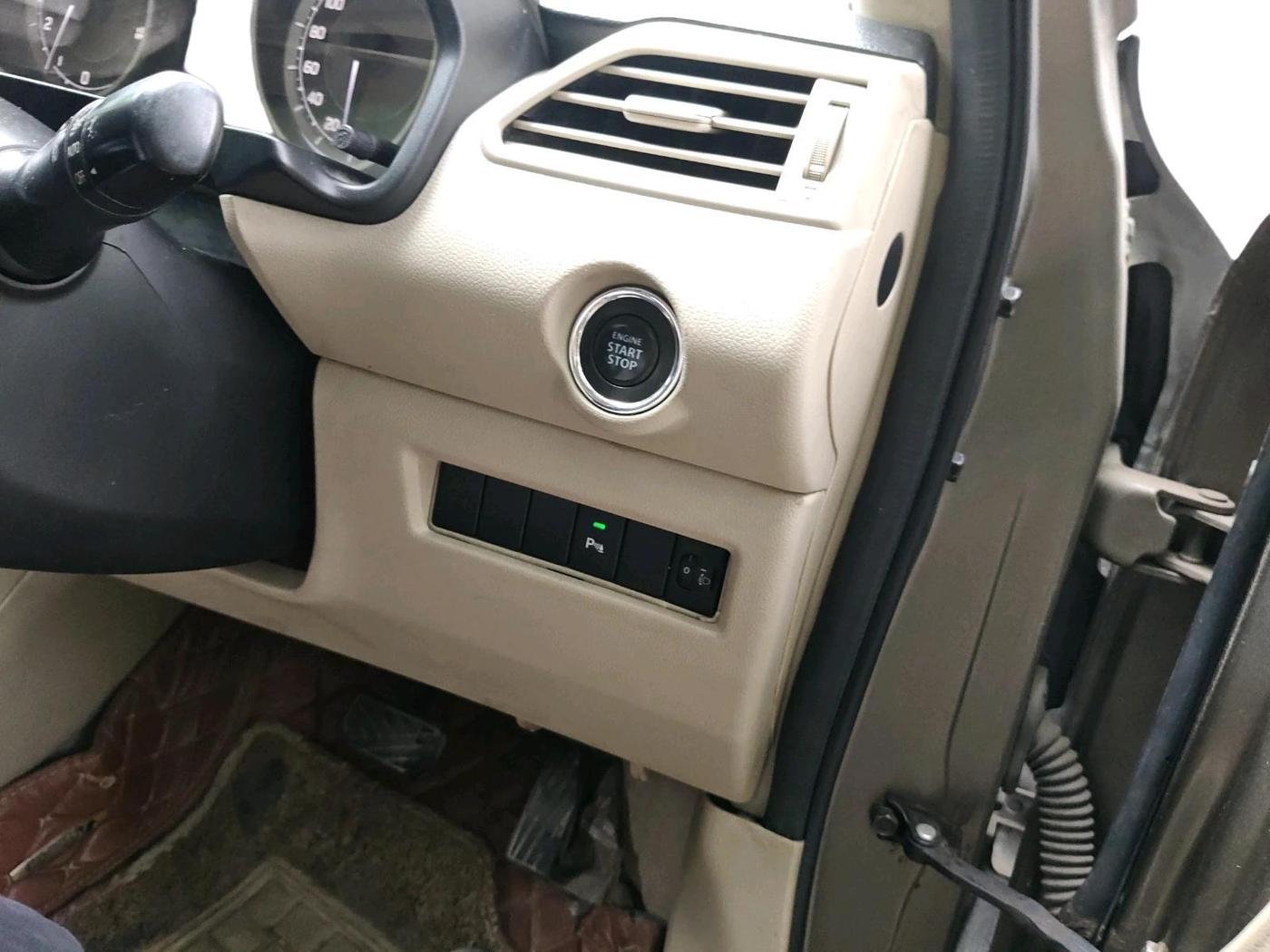 2017 Maruti Dzire ZXI PLUS AMT, Petrol, Automatic, 1,38,465 km, interior