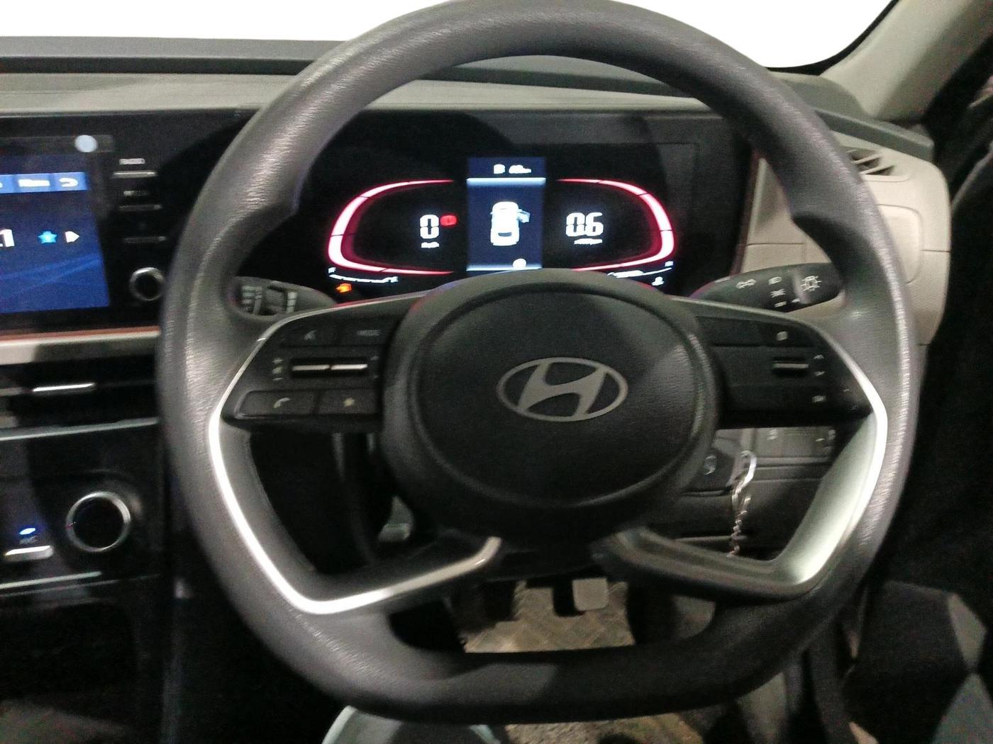 2024 Hyundai Creta EX 1.5 PETROL, Petrol, Manual, 15,605 km, interior