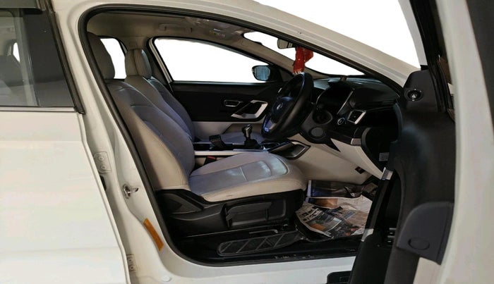 2023 Tata Safari XT PLUS, Diesel, Manual, 88,491 km, interior