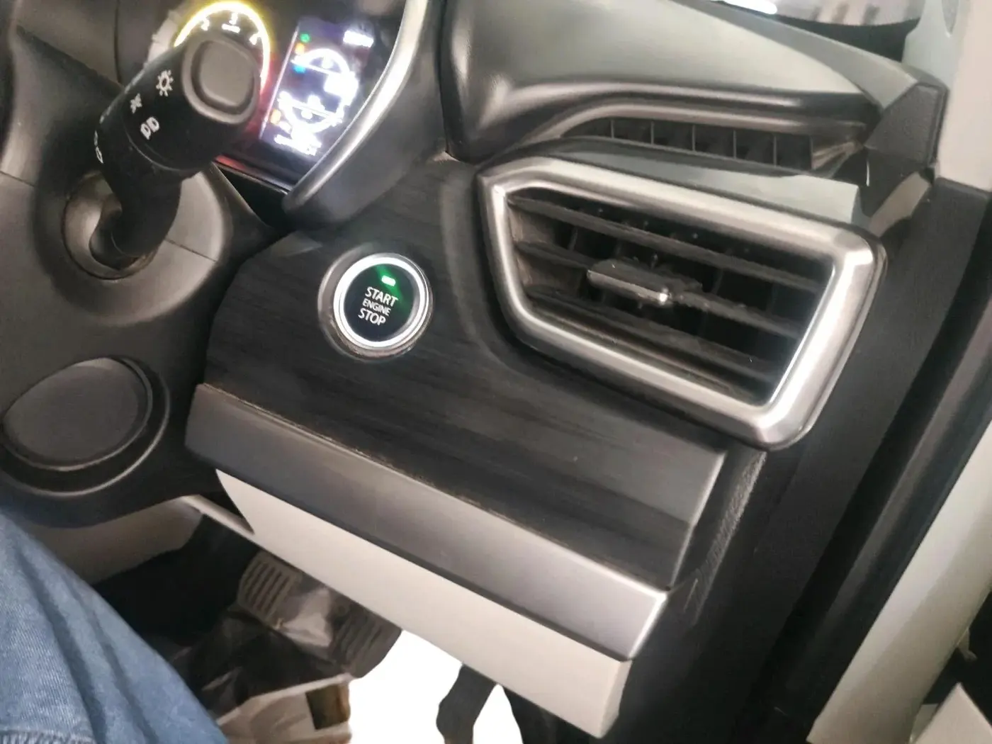 2023 Tata Safari XT PLUS, Diesel, Manual, 88,491 km, interior