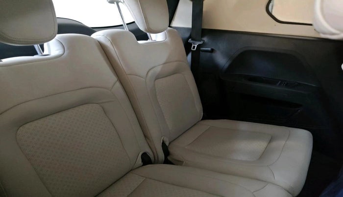 2023 Tata Safari XT PLUS, Diesel, Manual, 88,491 km, interior