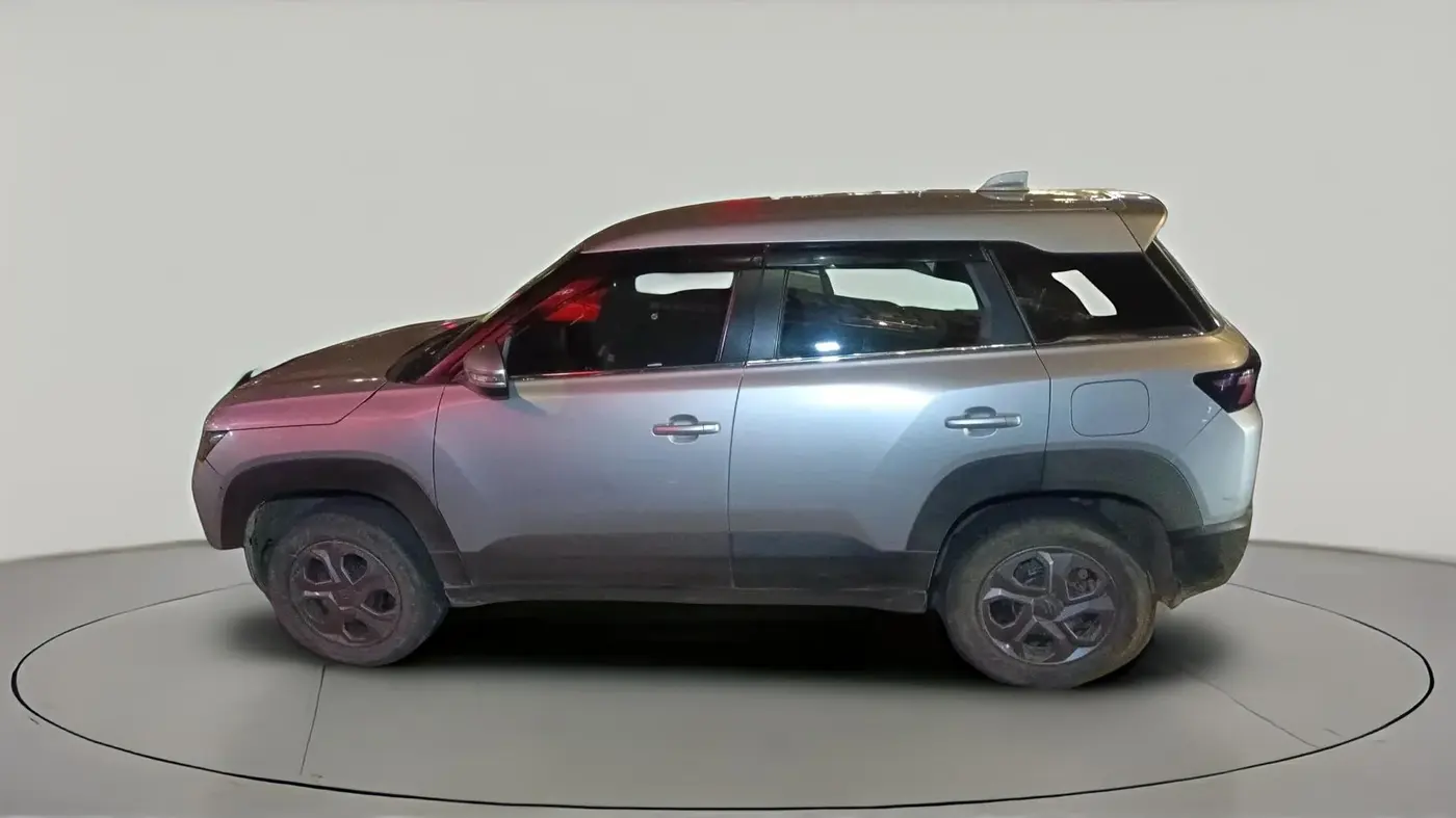 2023 Maruti BREZZA VXI S-CNG, CNG, Manual, 1,04,562 km, exterior