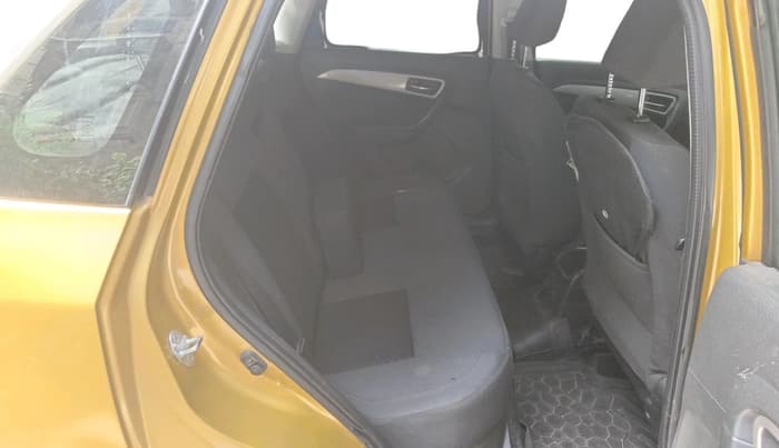 2016 Maruti Vitara Brezza ZDI, Diesel, Manual, 1,41,546 km, interior