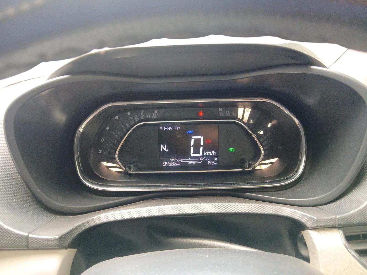 2023 Tata NEXON XZA PLUS PETROL, Petrol, Automatic, 94,386 km, interior