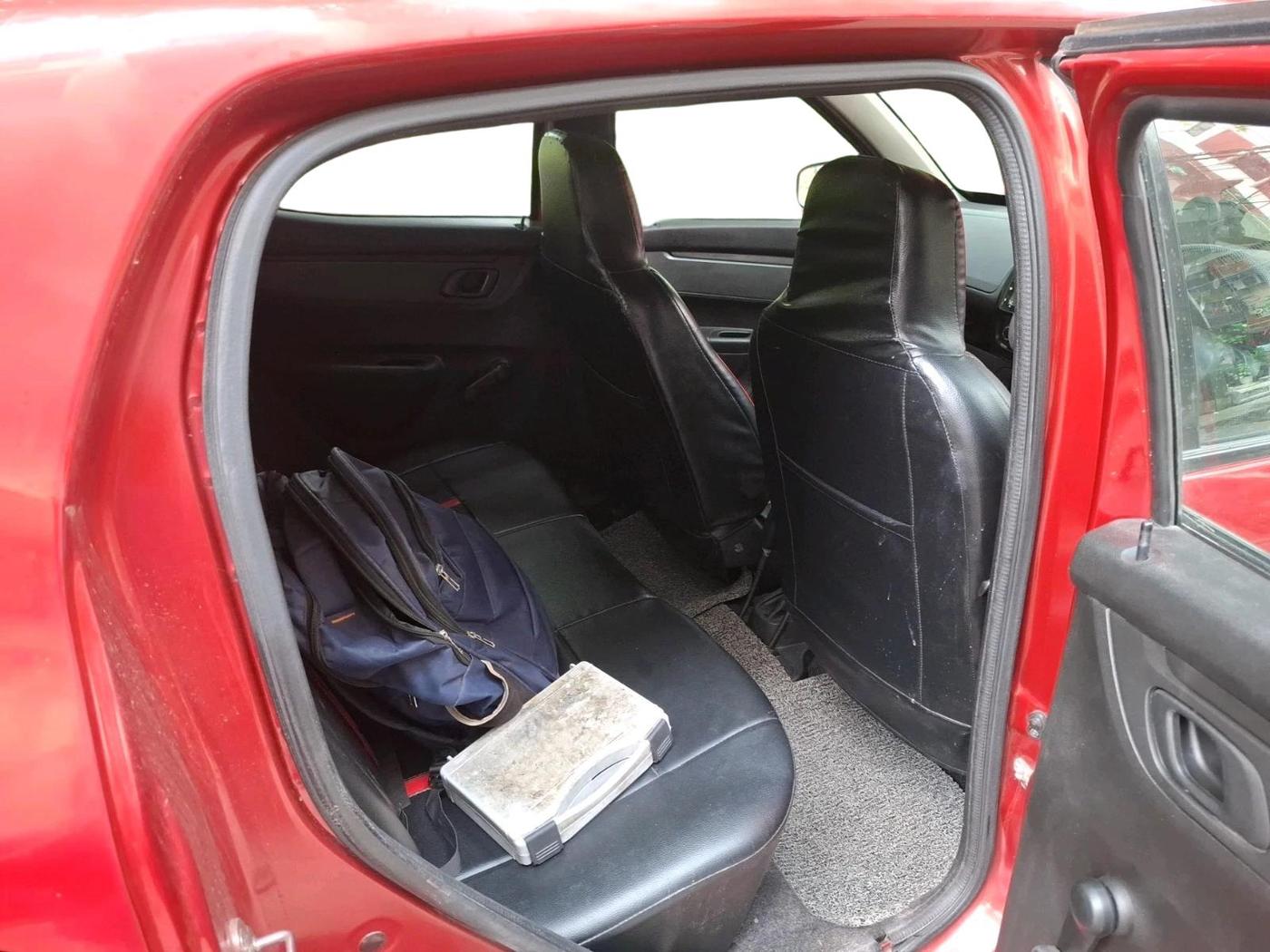 2017 Renault Kwid RXT 1.0 AMT (O), Petrol, Automatic, 27,080 km, interior