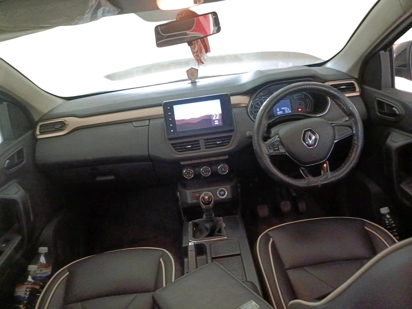 2021 Renault Kiger RXT MT, Petrol, Manual, 29,046 km, interior