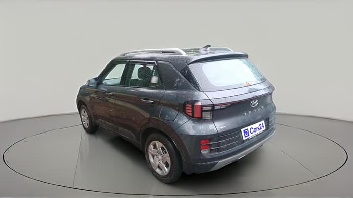 2022 Hyundai VENUE SX 1.2 PETROL, Petrol, Manual, 17,135 km, exterior