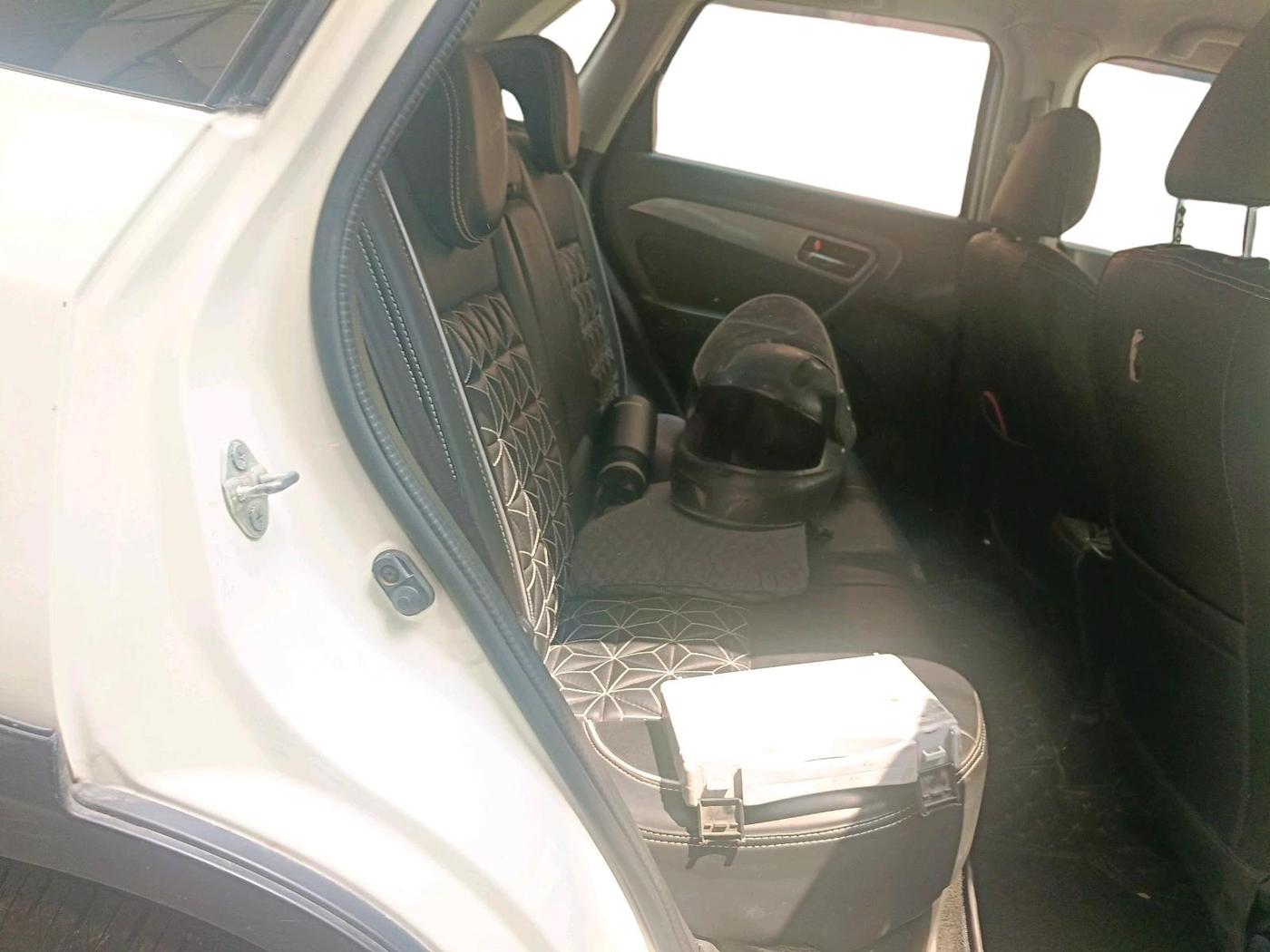 2017 Maruti Vitara Brezza ZDI PLUS, Diesel, Manual, 95,536 km, interior
