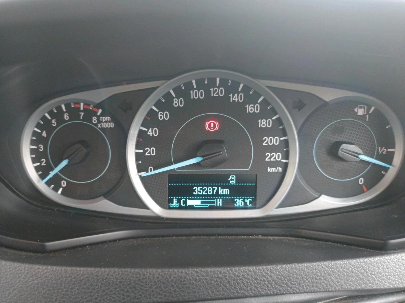 2019 Ford Figo Aspire TITANIUM 1.2 PETROL, Petrol, Manual, 35,287 km, interior