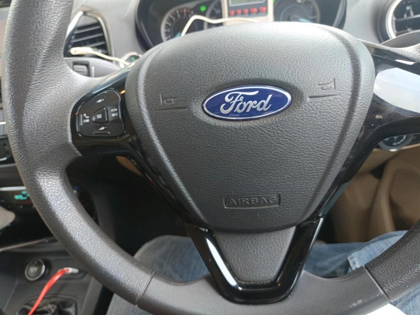 2019 Ford Figo Aspire TITANIUM 1.2 PETROL, Petrol, Manual, 35,287 km, interior