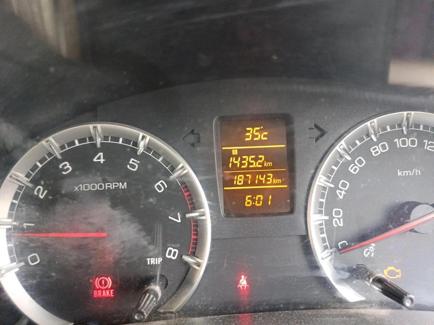 2013 Maruti Swift Dzire ZXI, CNG, Manual, 1,87,143 km, interior