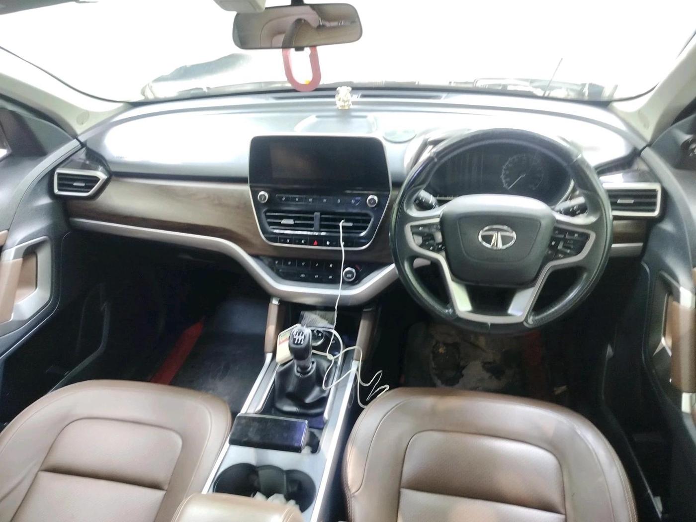 2019 Tata Harrier XZ 2.0L, Diesel, Manual, 73,930 km, interior