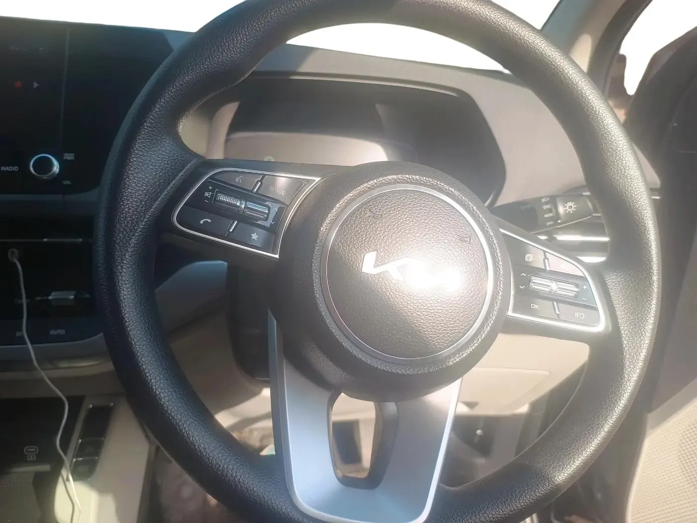 2024 KIA CARENS PRESTIGE PLUS 1.5 PETROL DCT 7 STR, Petrol, Automatic, 11,880 km, interior
