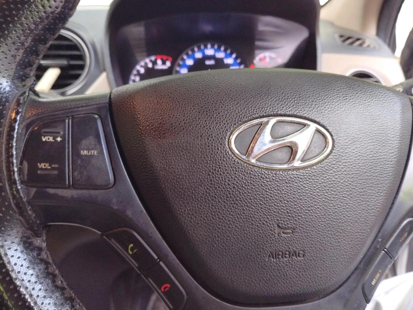 2017 Hyundai Xcent E+ 1.2 CRDI, Diesel, Manual, 75,333 km, interior