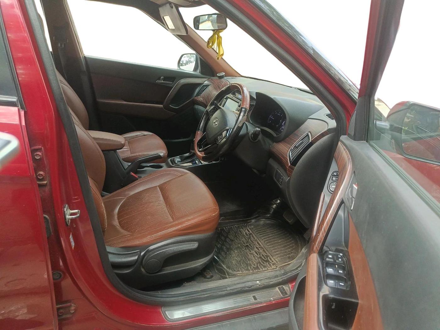 2017 Hyundai Creta SX PLUS AT 1.6 DIESEL, Diesel, Automatic, 1,00,370 km, interior