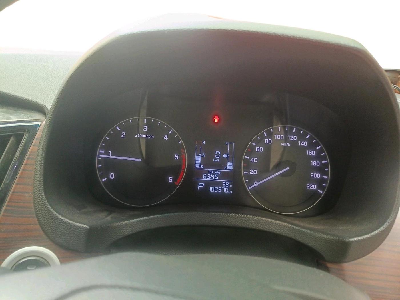 2017 Hyundai Creta SX PLUS AT 1.6 DIESEL, Diesel, Automatic, 1,00,370 km, interior