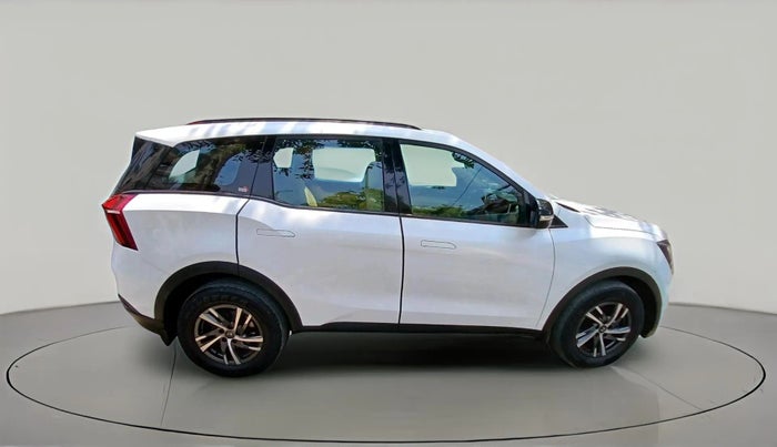 2022 Mahindra XUV700 AX 5 P MT 7 STR, Petrol, Manual, 38,616 km, exterior